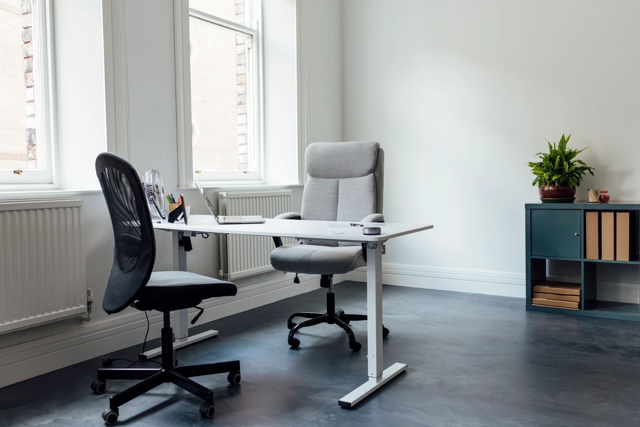 Editorial office desk and chairs